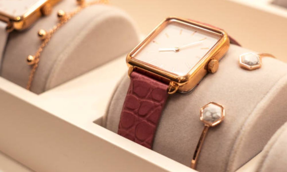 Jewelry_and_watches_product_6d8551cf5d.jpg