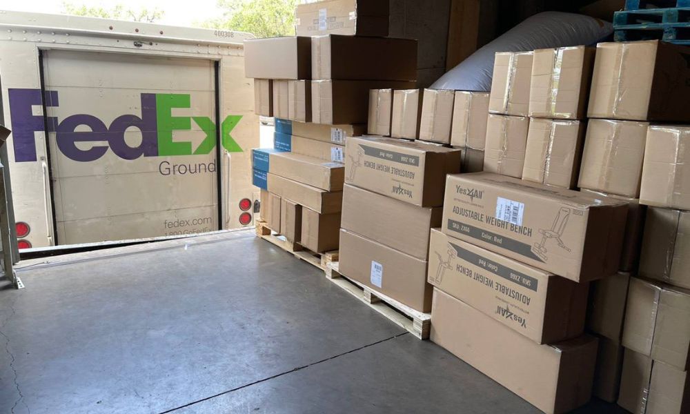 fedex_shipping_carrier_4fa2de7722.jpg